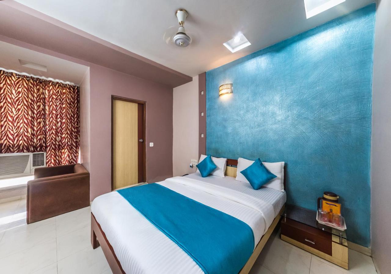 Hotel Rudra Regency Αχμπανταμπάντ Εξωτερικό φωτογραφία